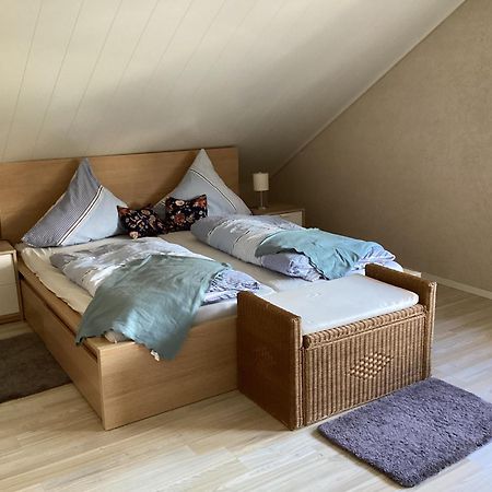 Ferienwohnung Kessler Waldsolms Экстерьер фото